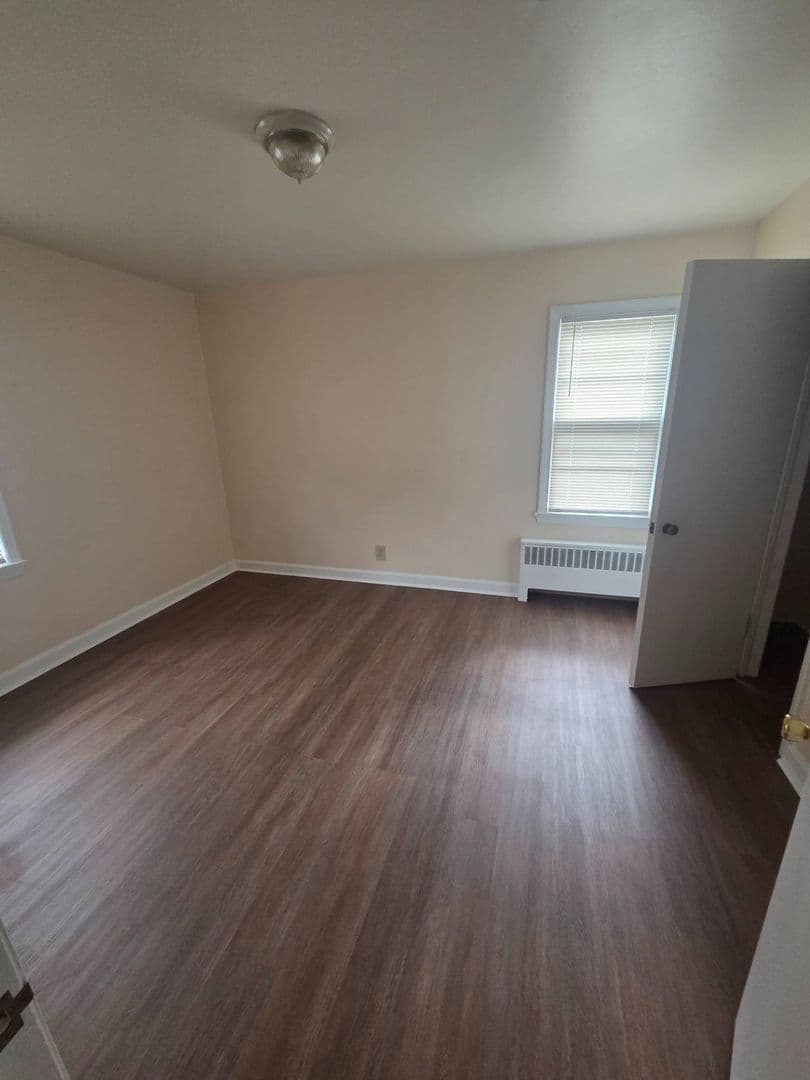 Milwaukee Apartment: 222 N. 75th St.