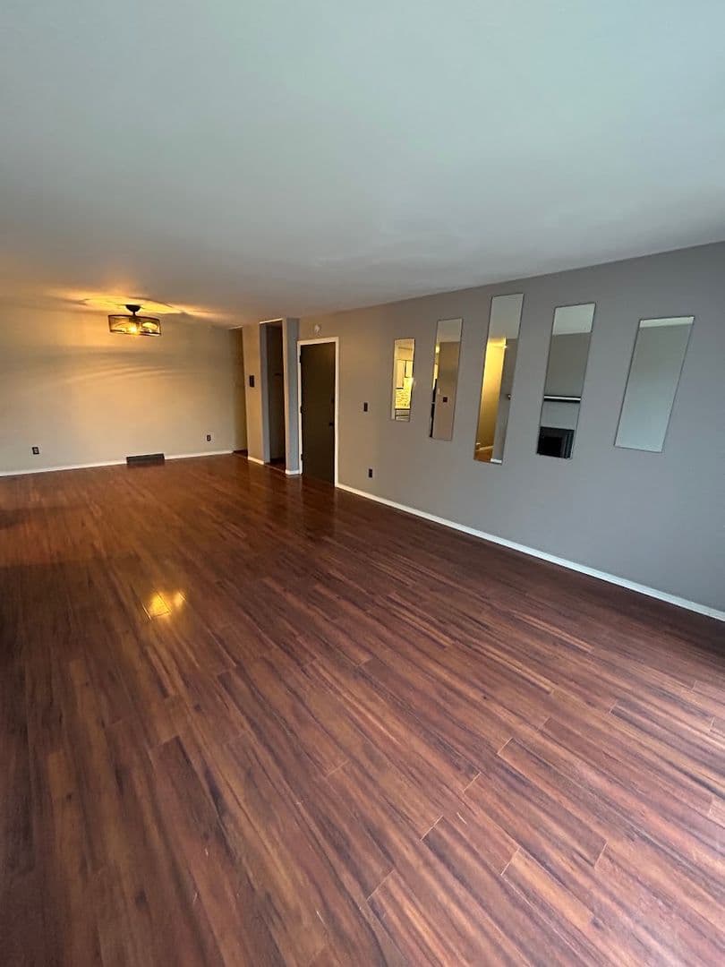 MILWAUKEE Condo: 6021 W PORT AVE  UNIT 101A