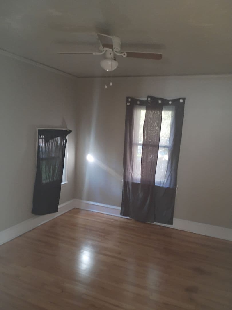 MILWAUKEE House: 5005 N 56TH STREET