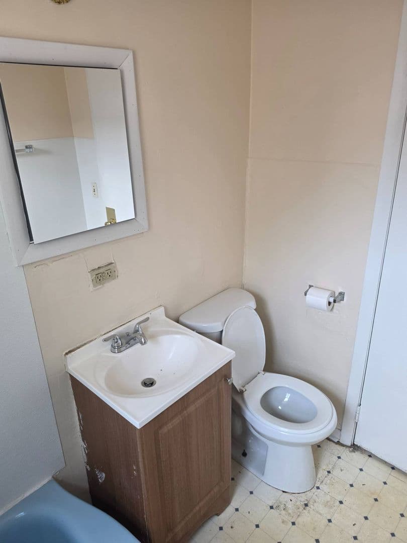 MILWAUKEE Apartment: 3405 N 10TH ST