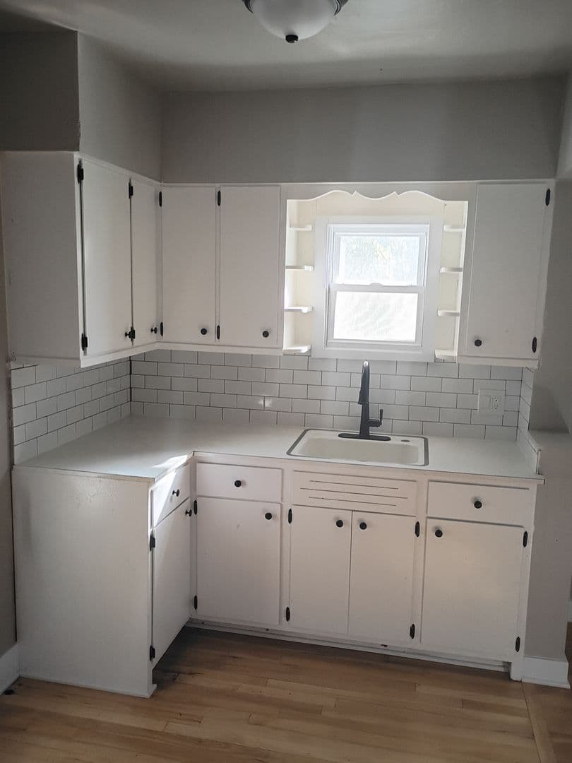 MILWAUKEE House: 5005 N 56TH STREET
