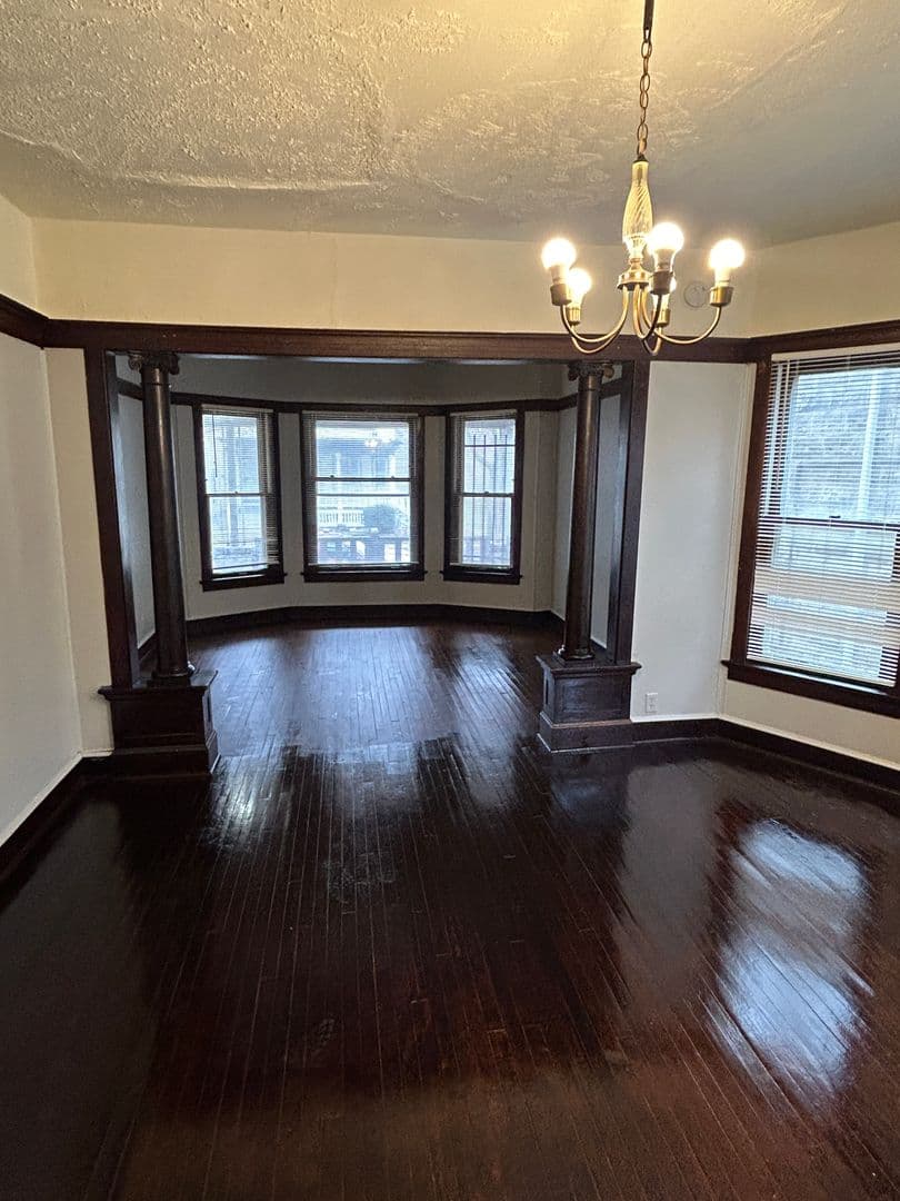 MILWAUKEE Apartment: 2621 N 15TH ST