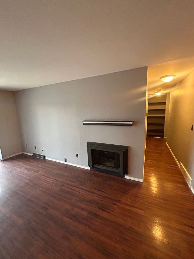 MILWAUKEE Condo: 6021 W PORT AVE  UNIT 101A
