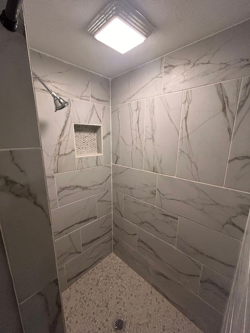 MILWAUKEE Condo: 6021 W PORT AVE  UNIT 101A