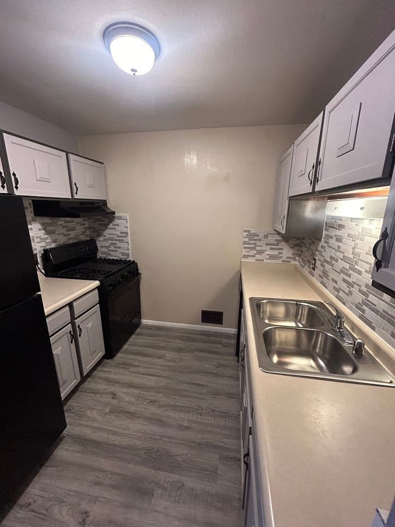 MILWAUKEE Condo: 6021 W PORT AVE  UNIT 101A