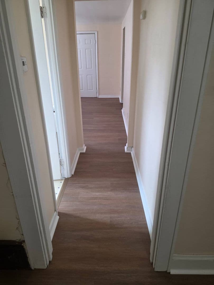 MILWAUKEE Apartment: 3405 N 10TH ST