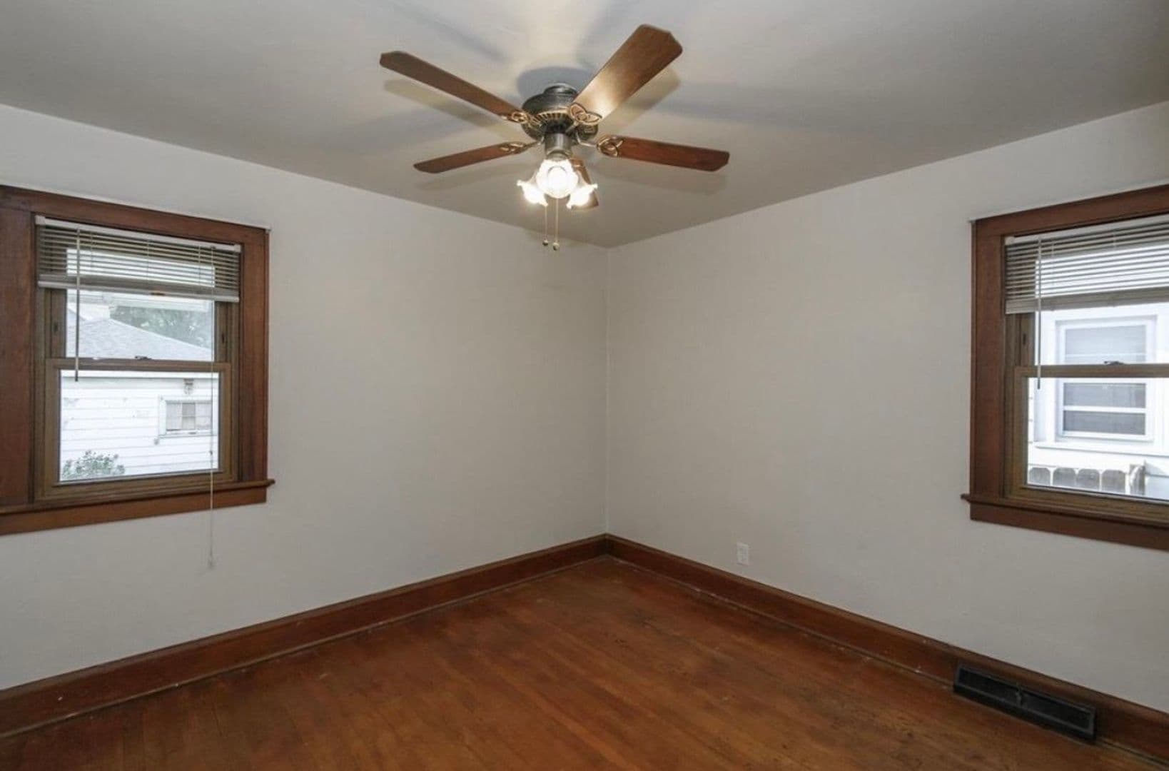 WEST ALLIS House: 2209 S 63RD STREET
