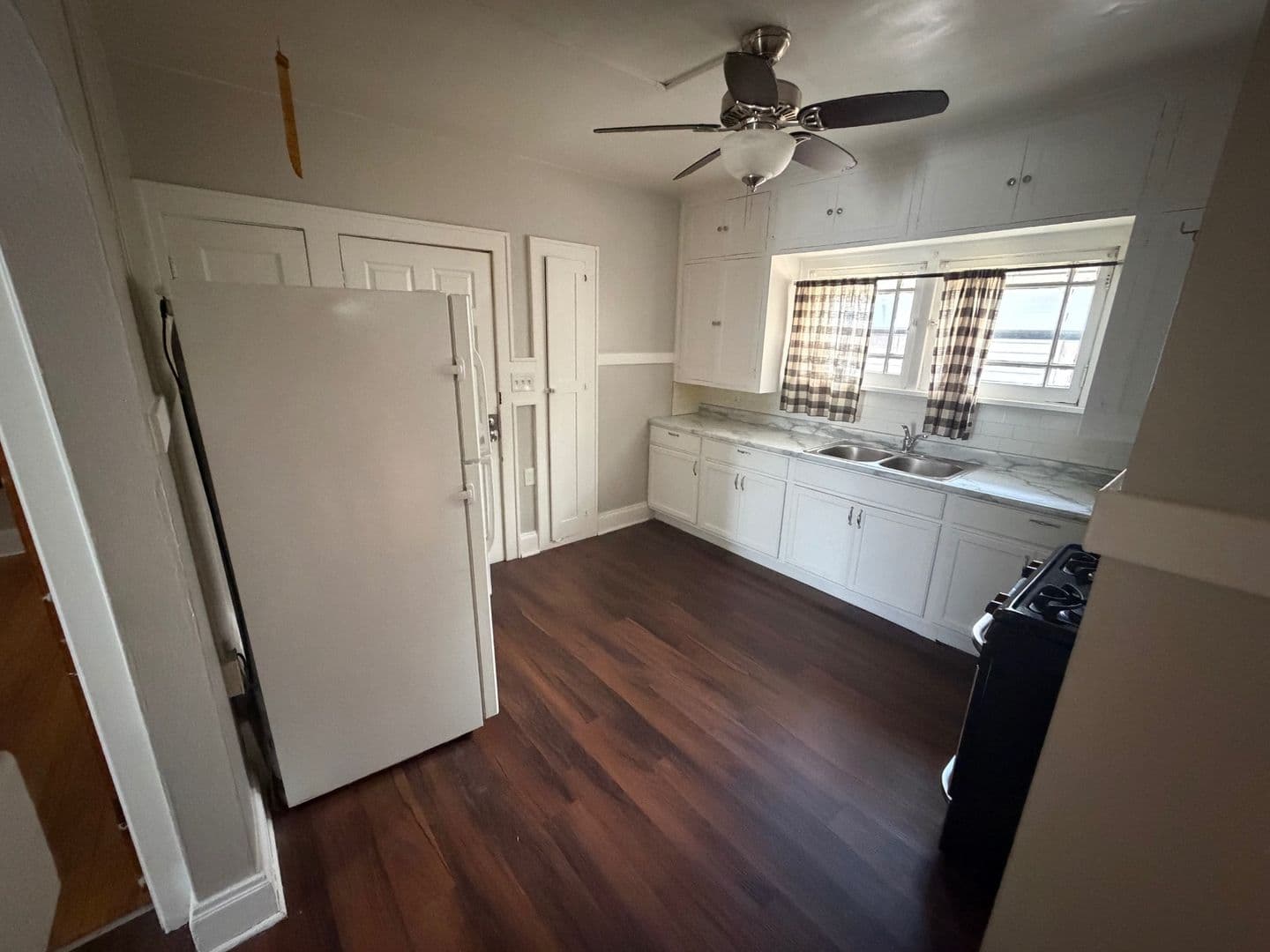 MILWAUKEE Apartment: 3744 N 39TH STREET