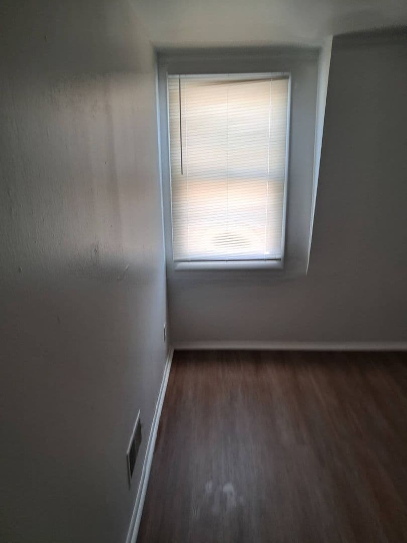 MILWAUKEE Apartment: 8836E N 95TH ST