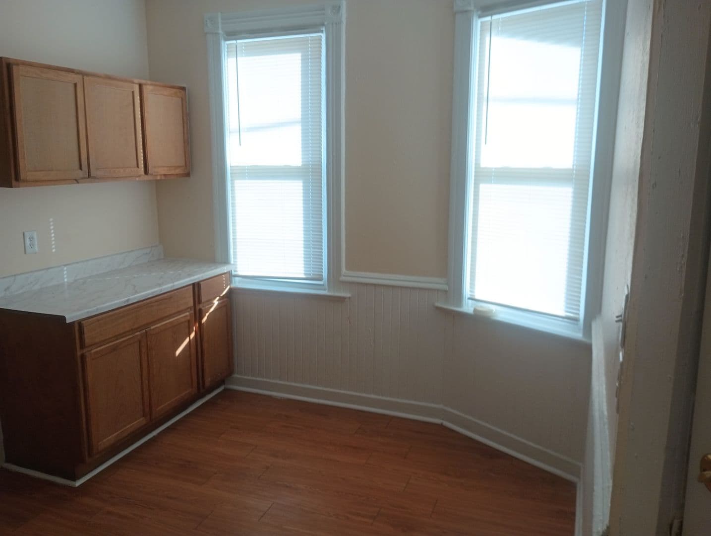 MILWAUKEE Apartment: 1921 N 36TH ST