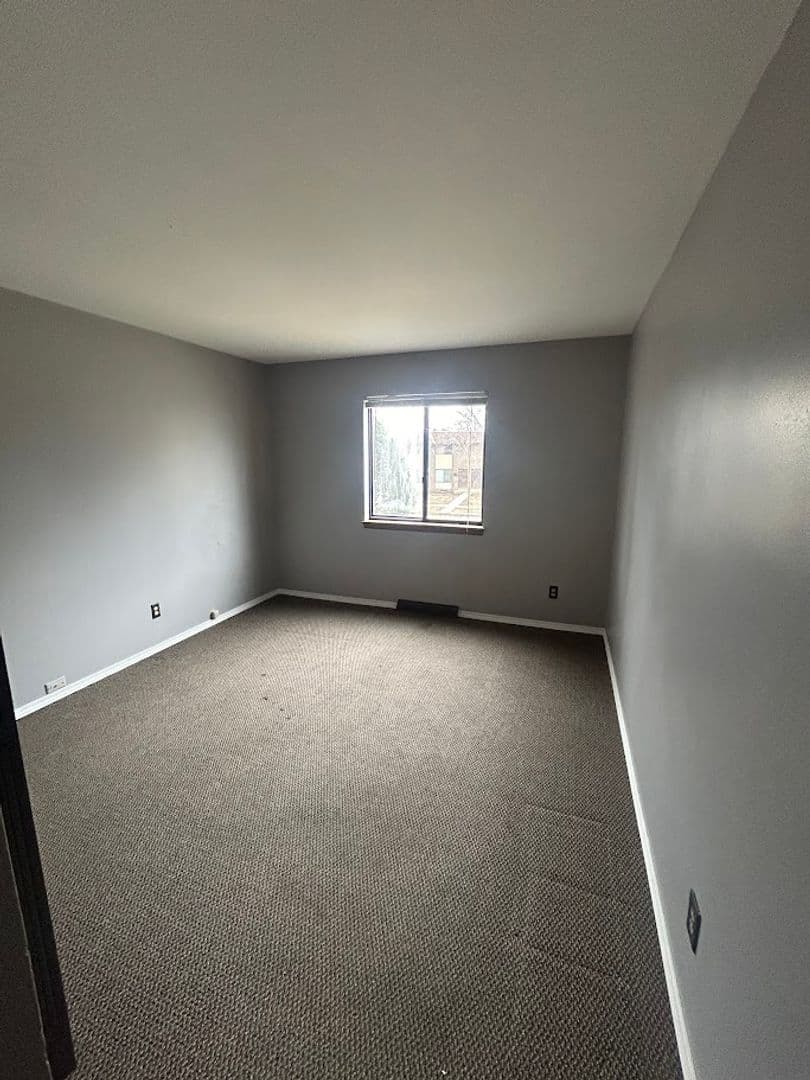 MILWAUKEE Condo: 6021 W PORT AVE  UNIT 101A