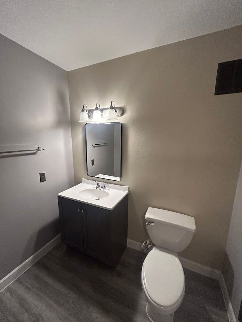 MILWAUKEE Condo: 6021 W PORT AVE  UNIT 101A
