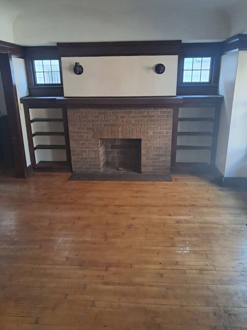 MILWAUKEE Apartment: 3716 N 17TH ST