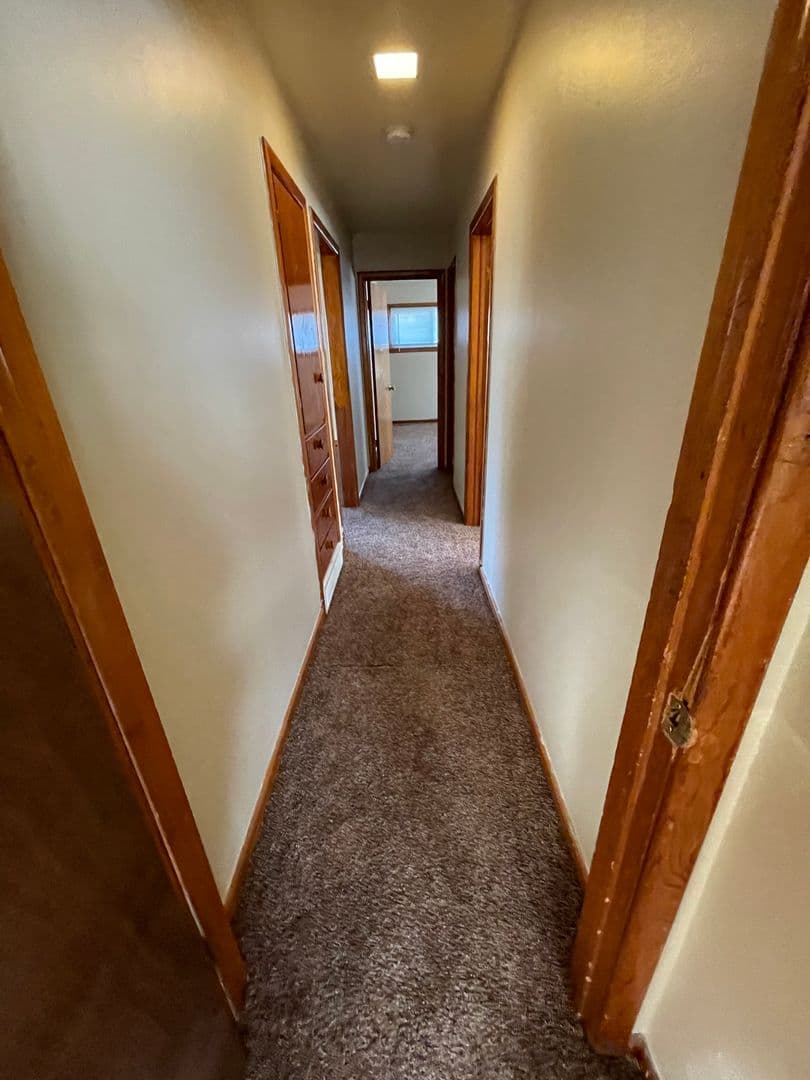 Great Bend Apartment: 1050 Warner