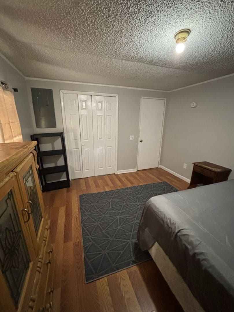 Jacksonville Apartment: 9256 7th Ave