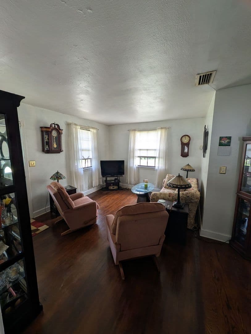 Jacksonville House: 2711 Stanwood Ave