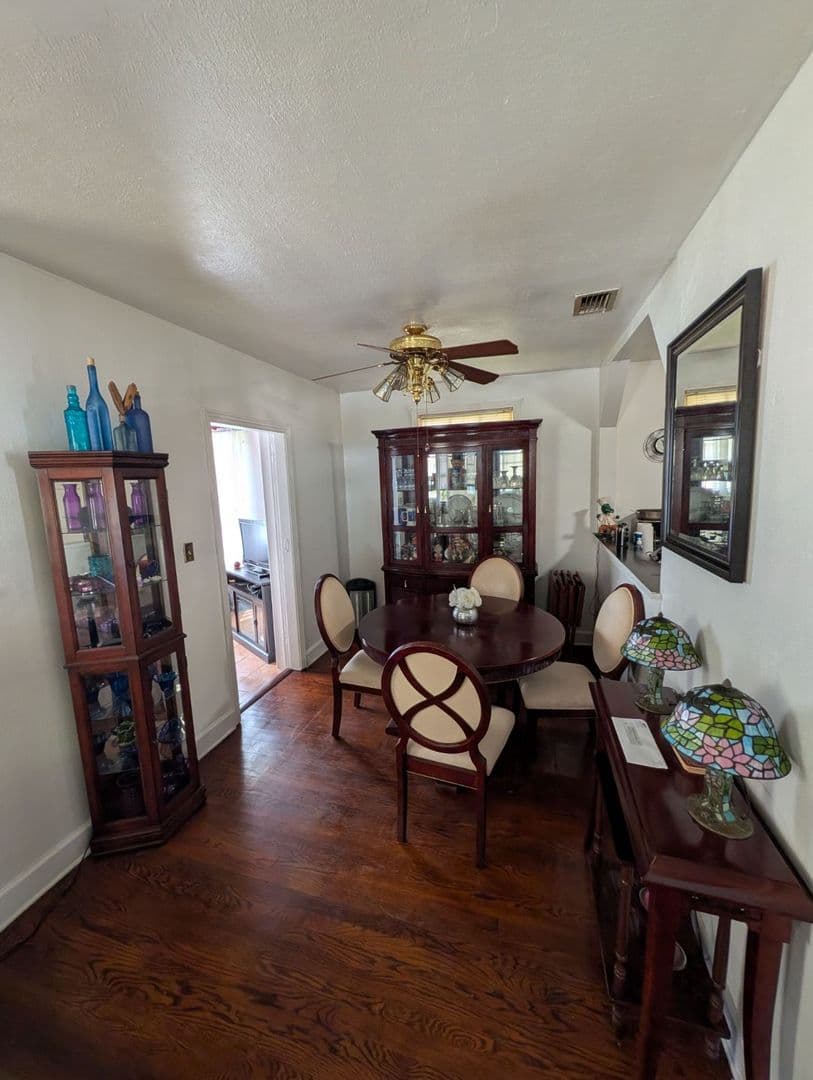 Jacksonville House: 2711 Stanwood Ave