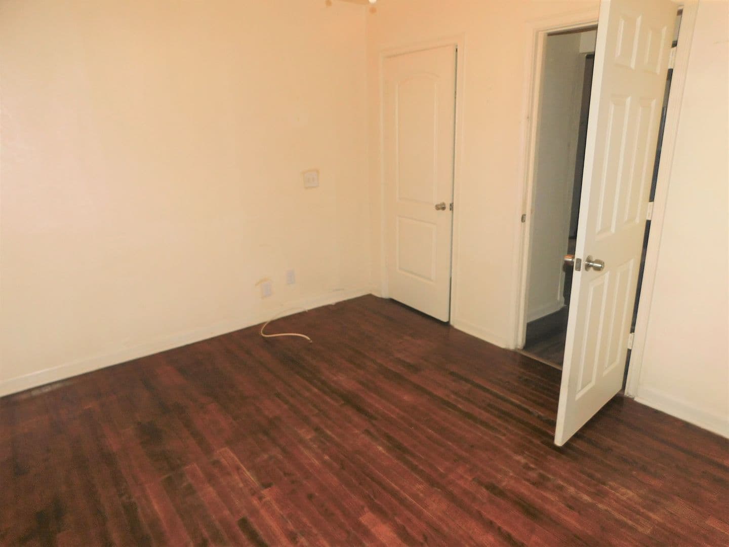 Jacksonville House: 2125 Brackland St