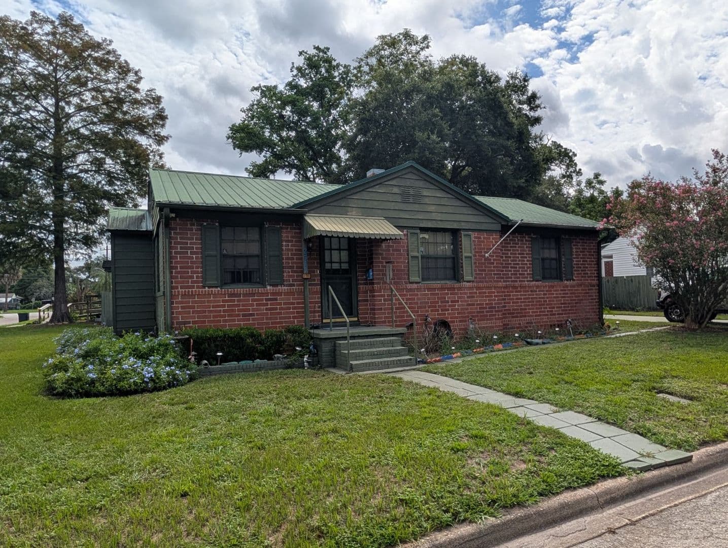 Jacksonville House: 2711 Stanwood Ave