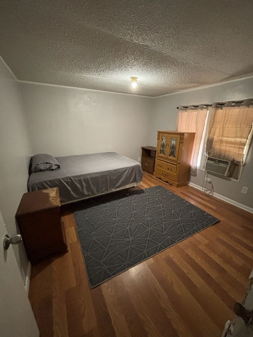 Jacksonville Apartment: 9256 7th Ave