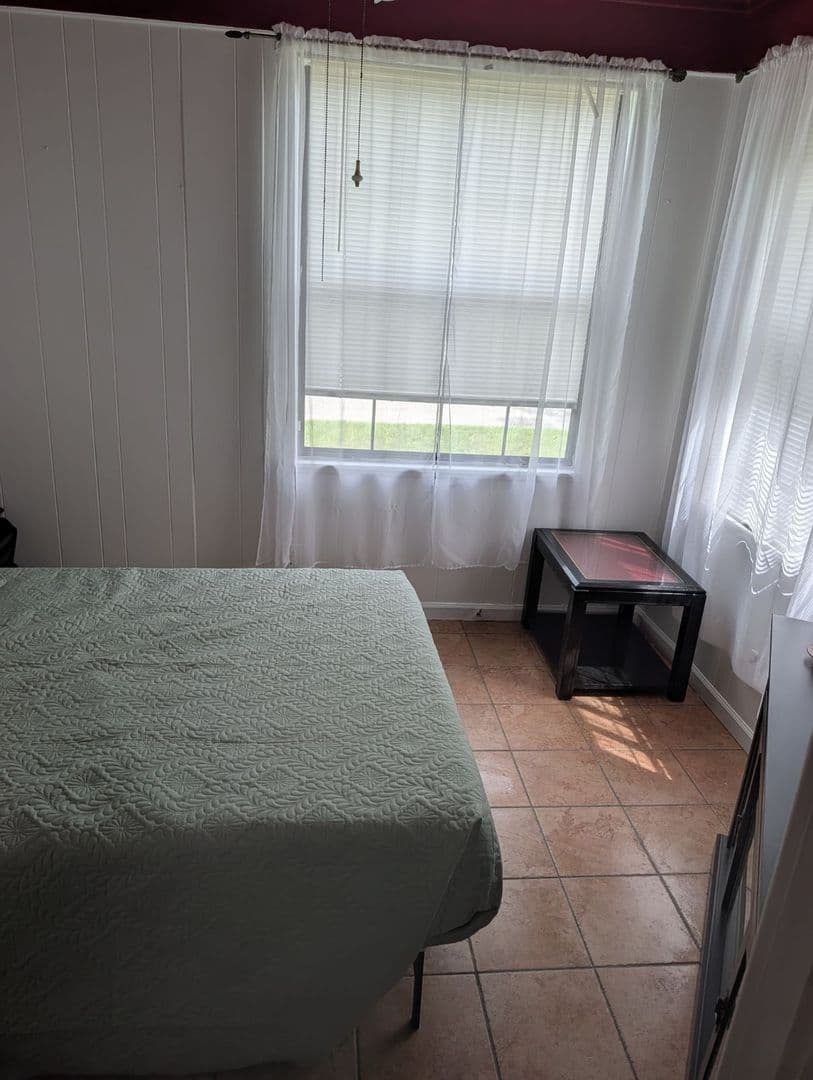 Jacksonville House: 2711 Stanwood Ave