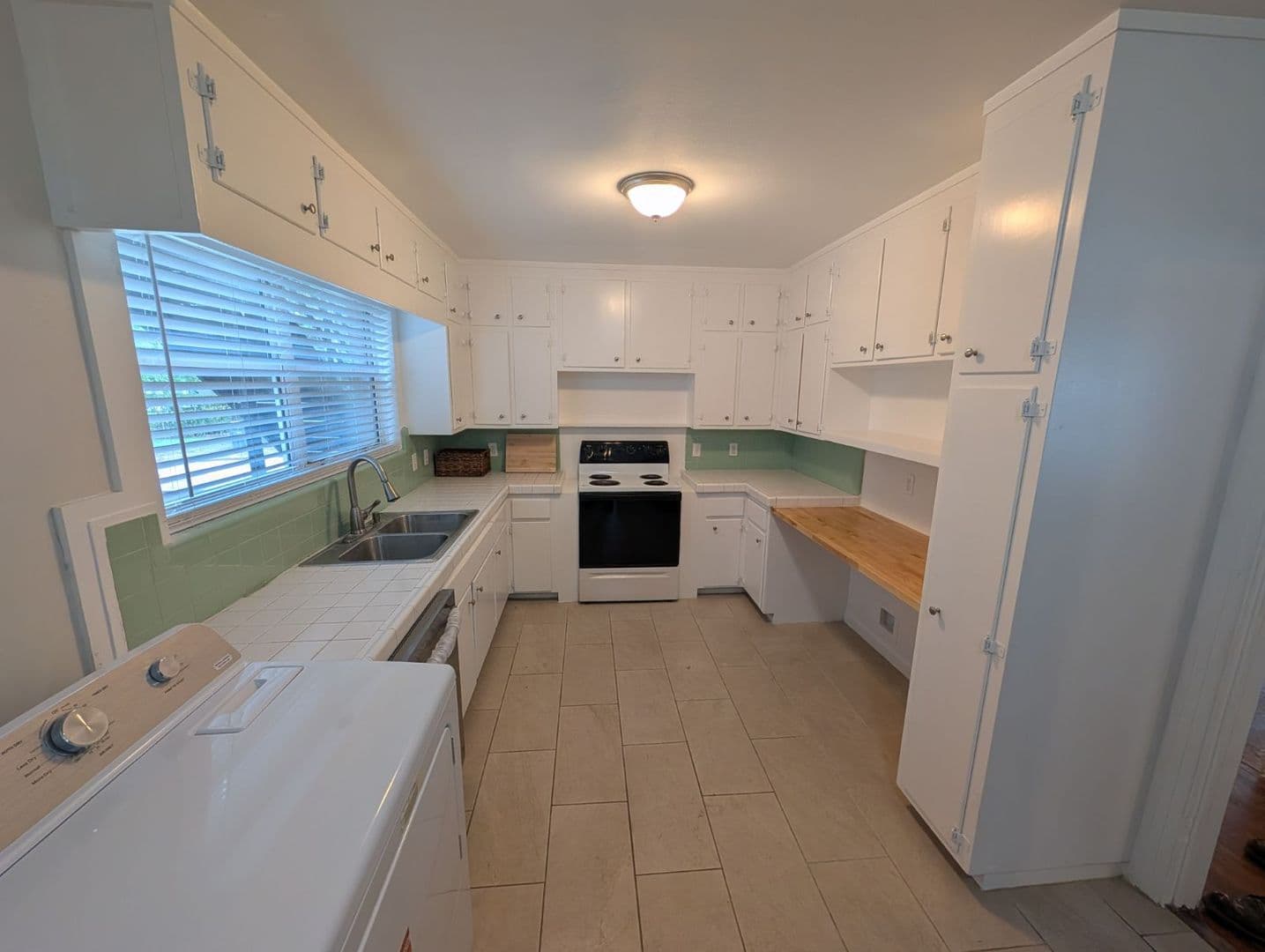 Jacksonville Apartment: 2716 Green St