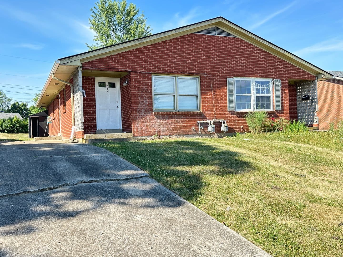 Lexington Apartment: Centre Parkway