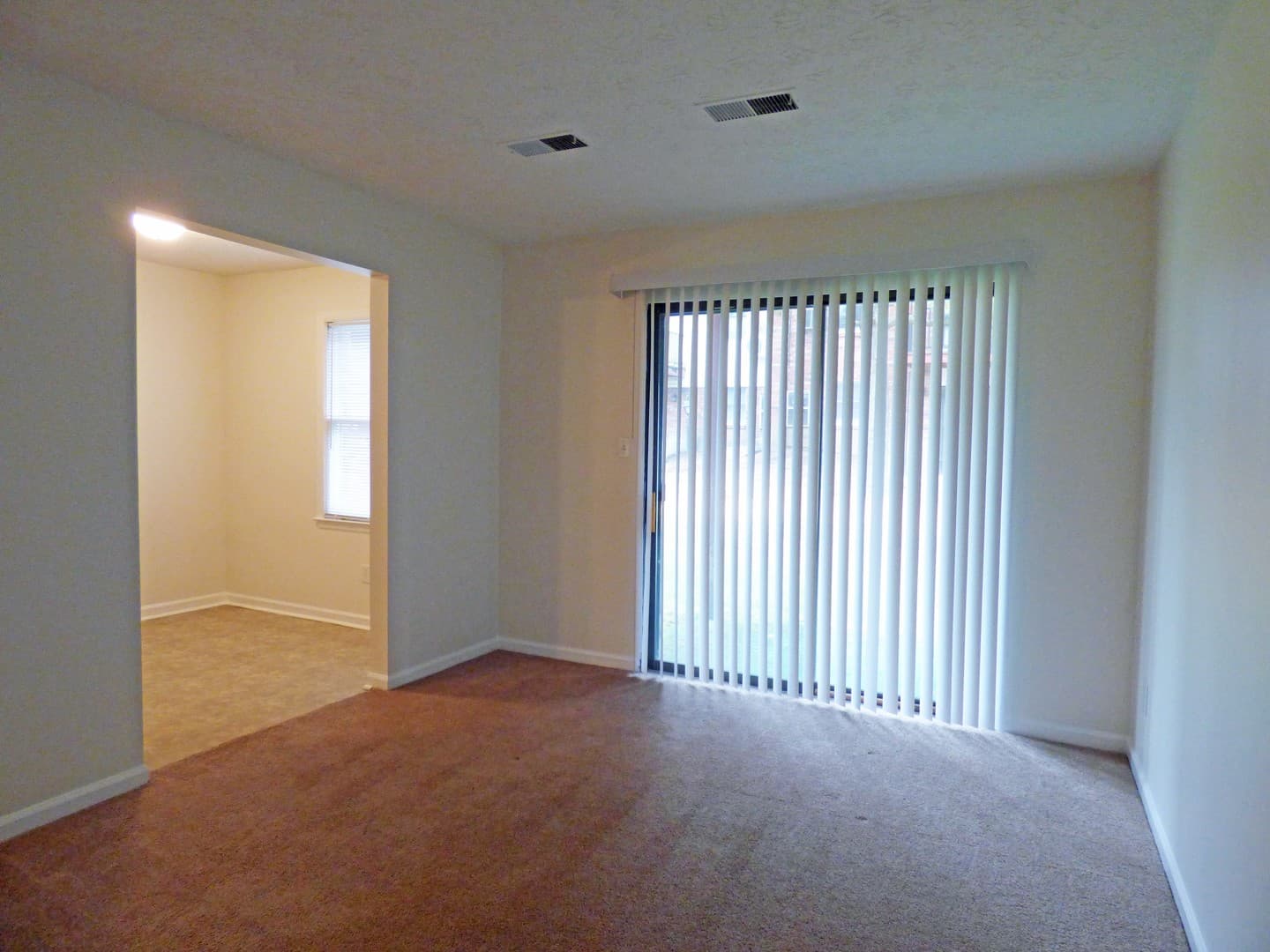 Lexington Apartment: 150 Northland Dr.