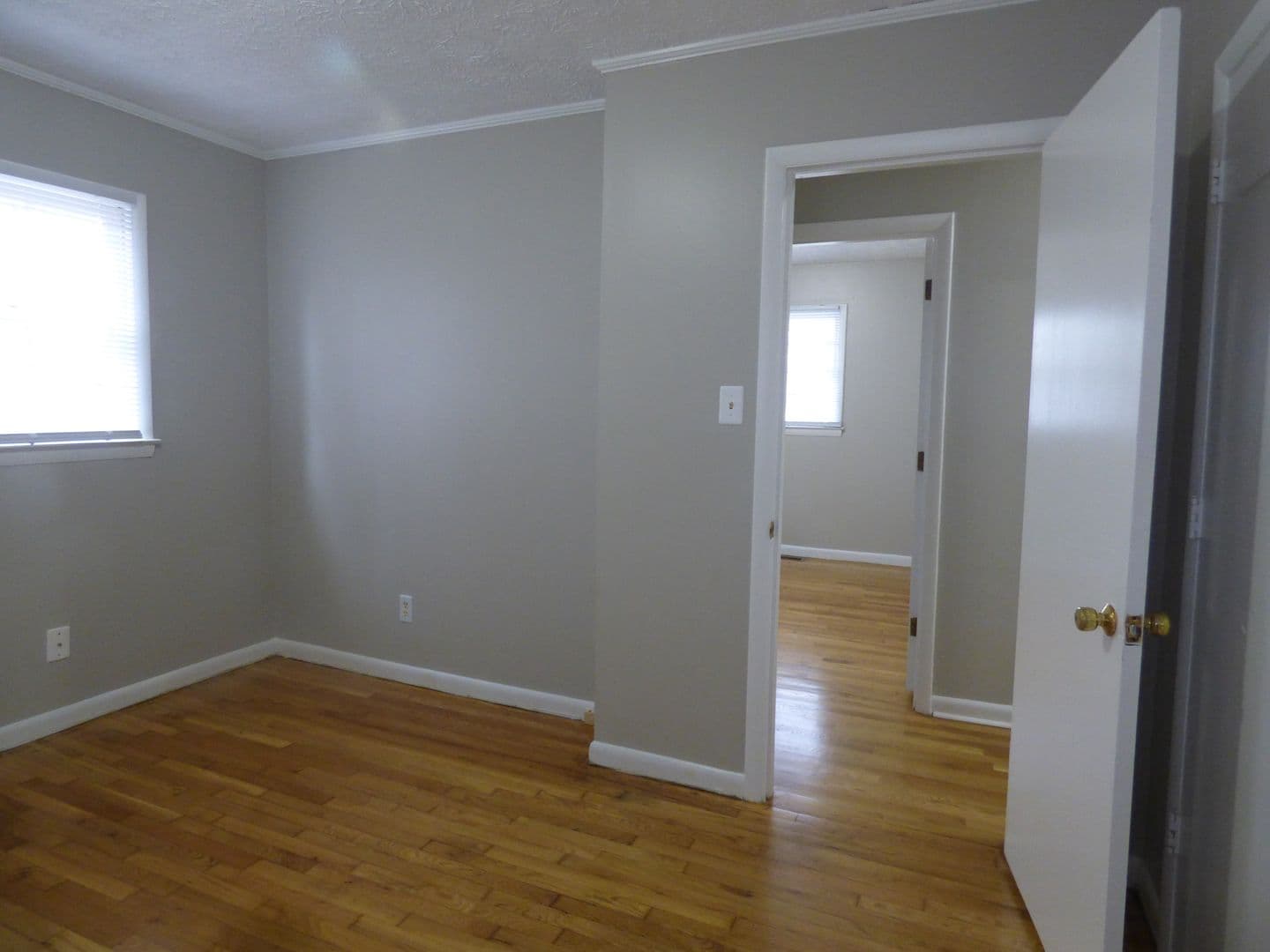 Lexington House: 2457 Mirahill Drive
