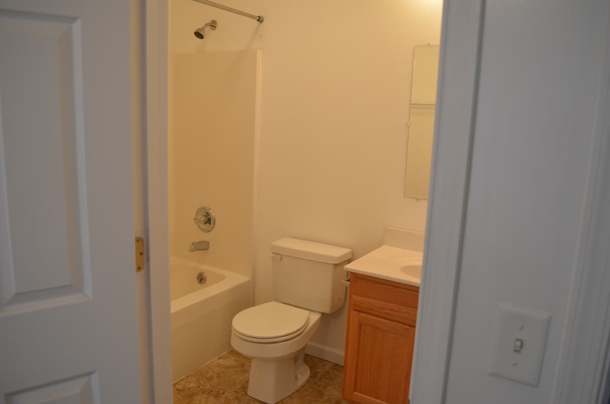 Broadway Townhome: 171 Sandy Ln.