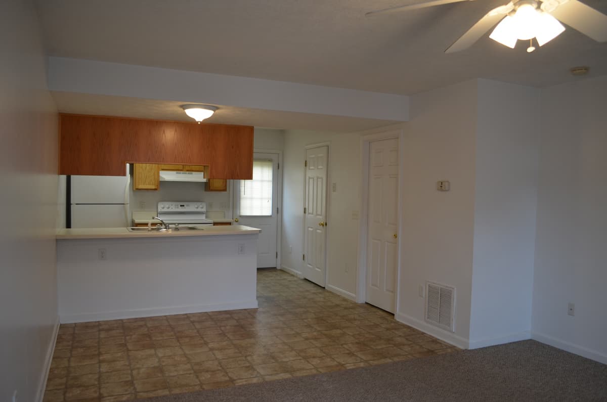 Broadway Townhome: 171 Sandy Ln.
