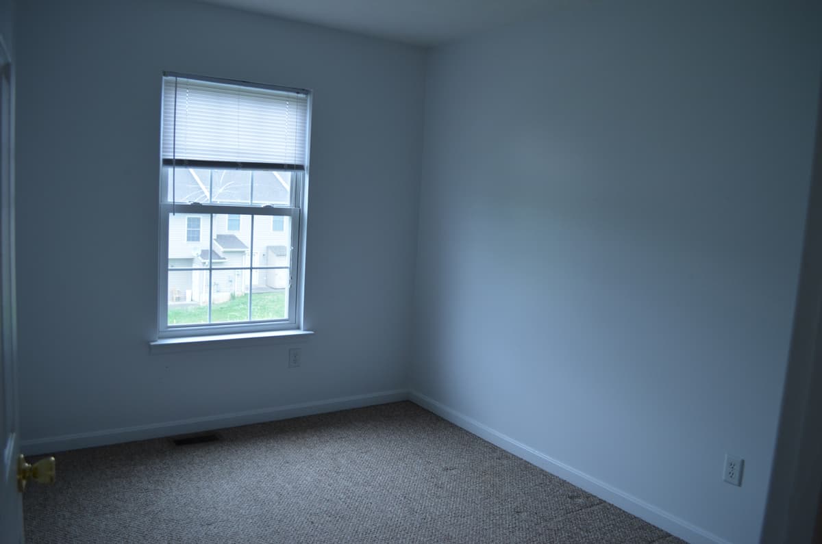 Broadway Townhome: 171 Sandy Ln.