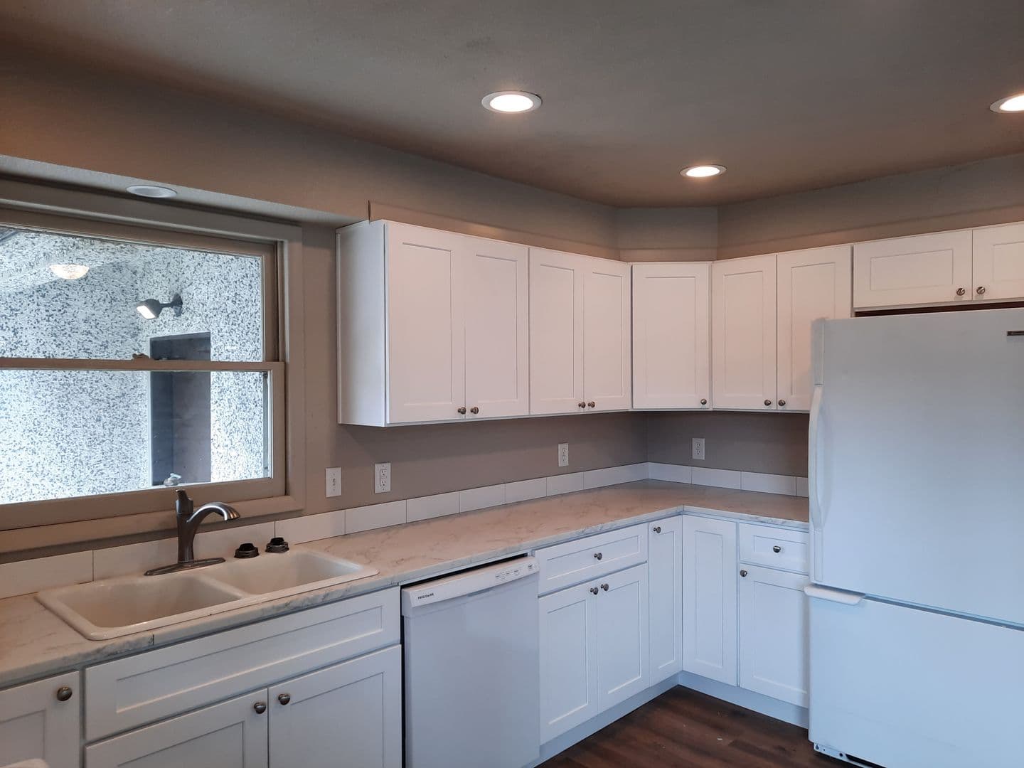 East Wenatchee Apartment: 64 N James
