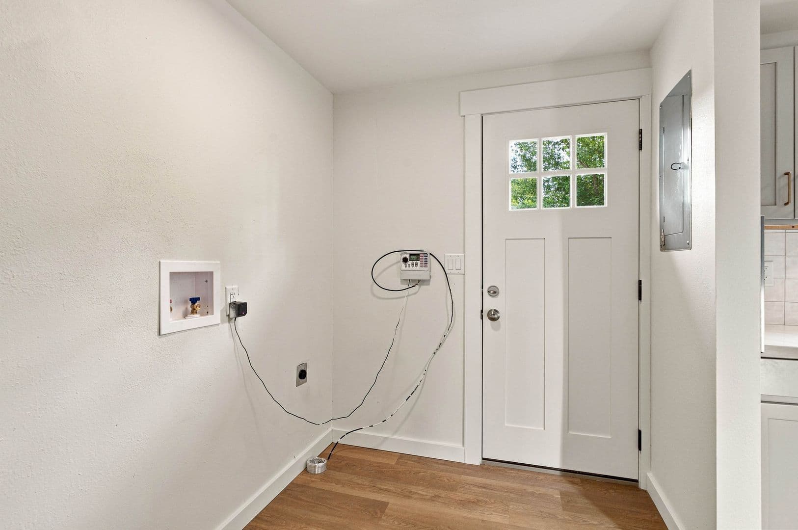 Wenatchee House: 1035 Vista Pl