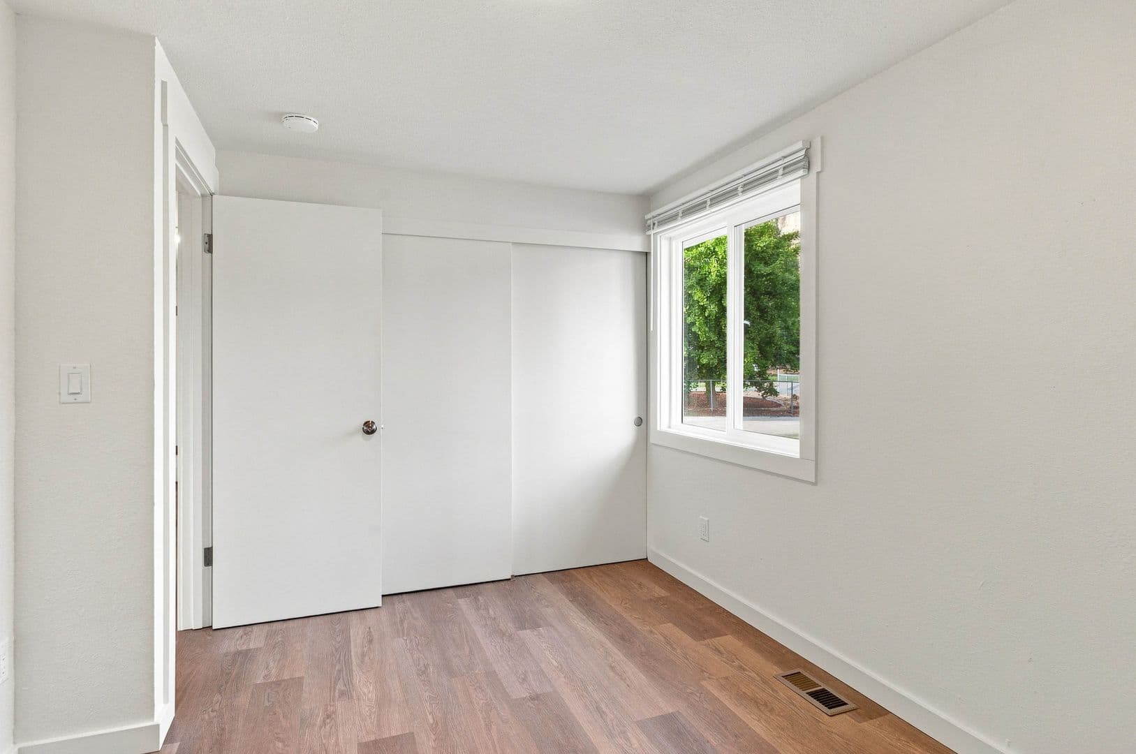 Wenatchee House: 1035 Vista Pl