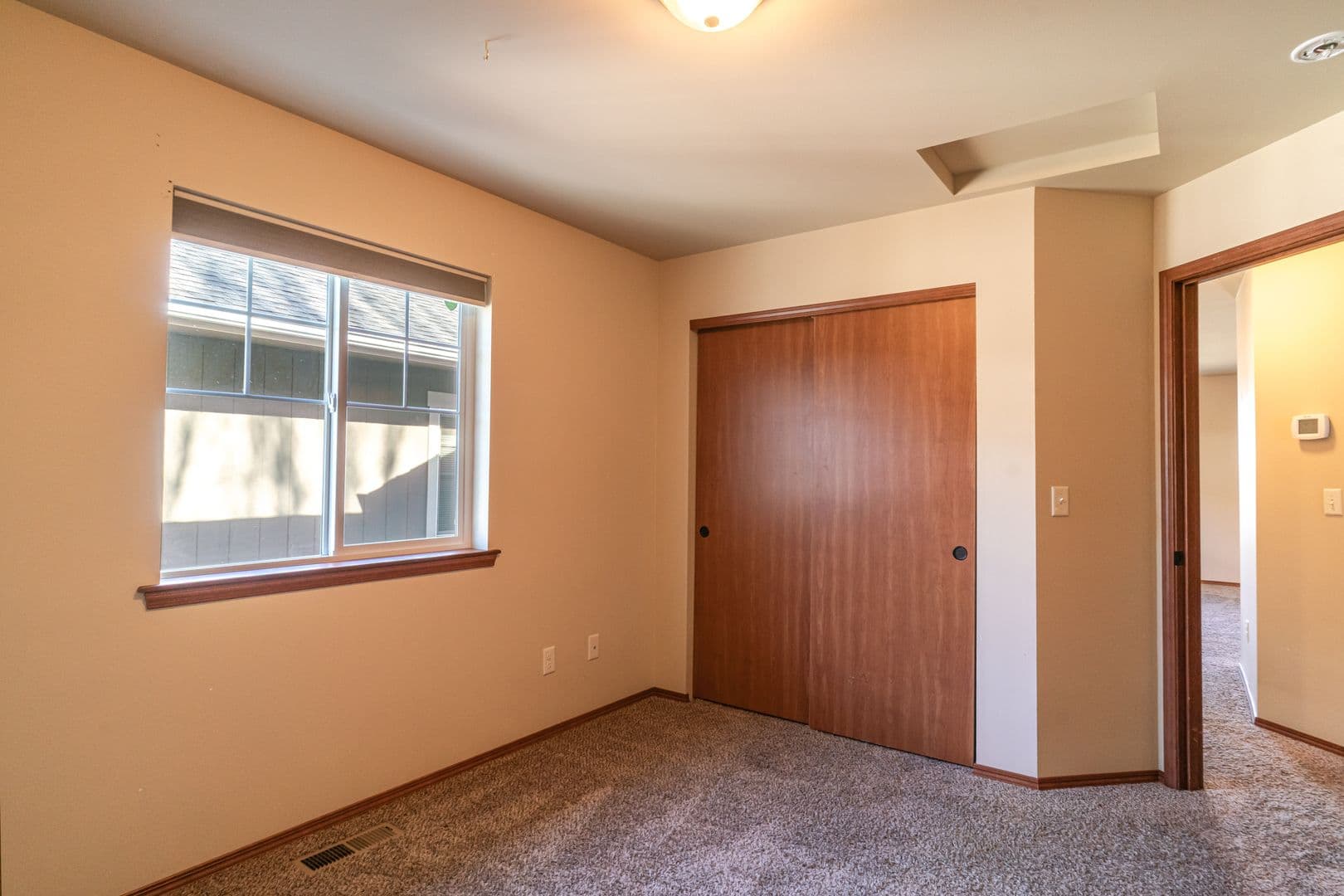 Wenatchee House: 2139 Roper LN