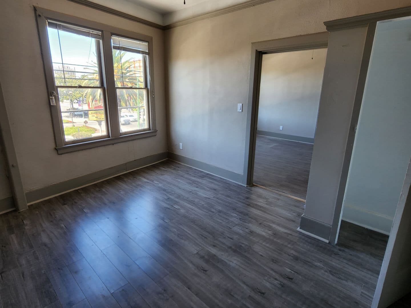 Oakland Apartment: 3209 International Blvd