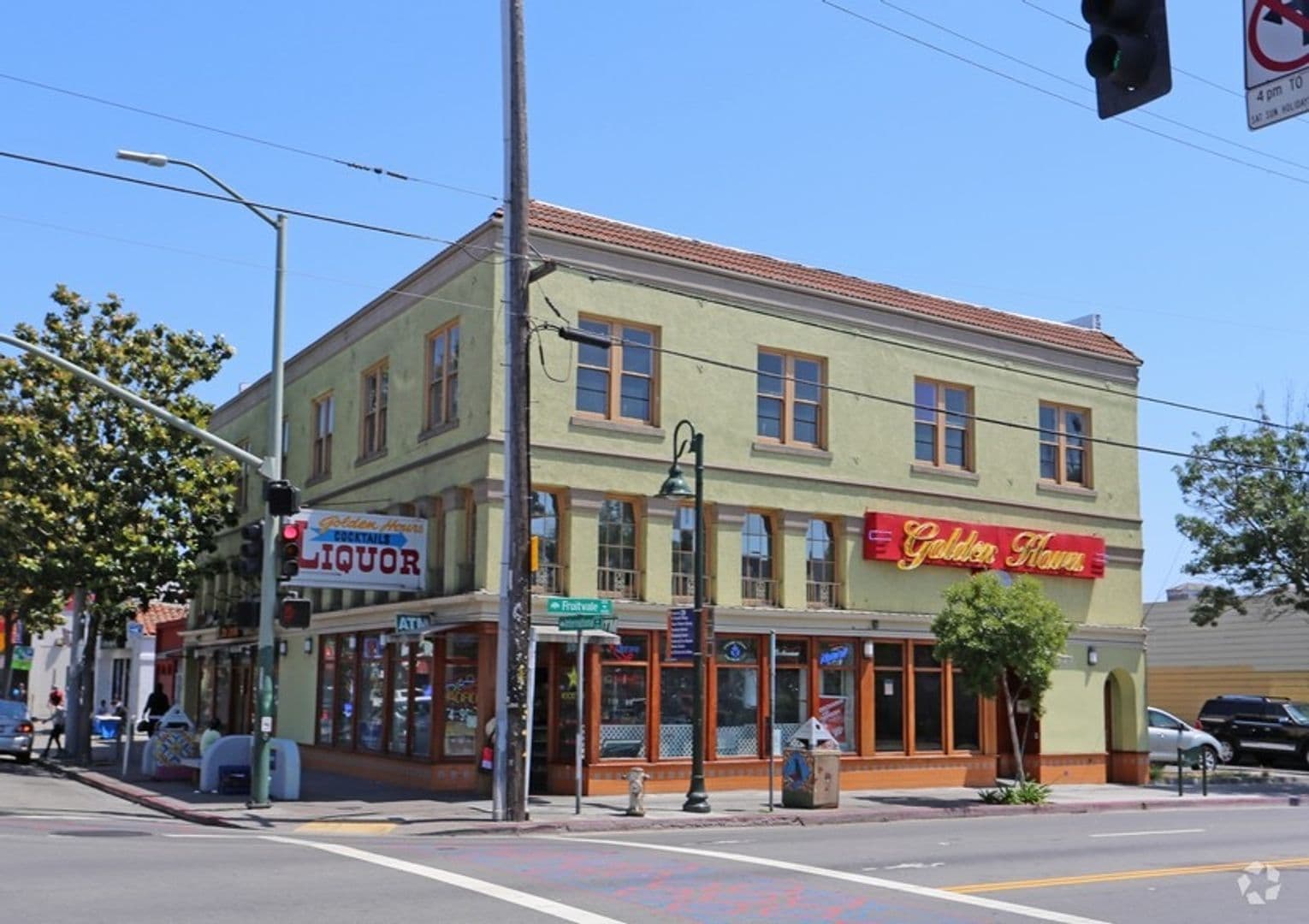 Oakland Apartment: 3209 International Blvd