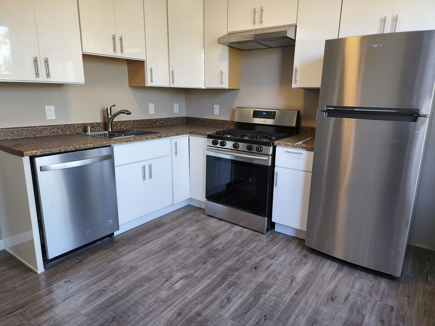 Oakland Apartment: 3209 International Blvd