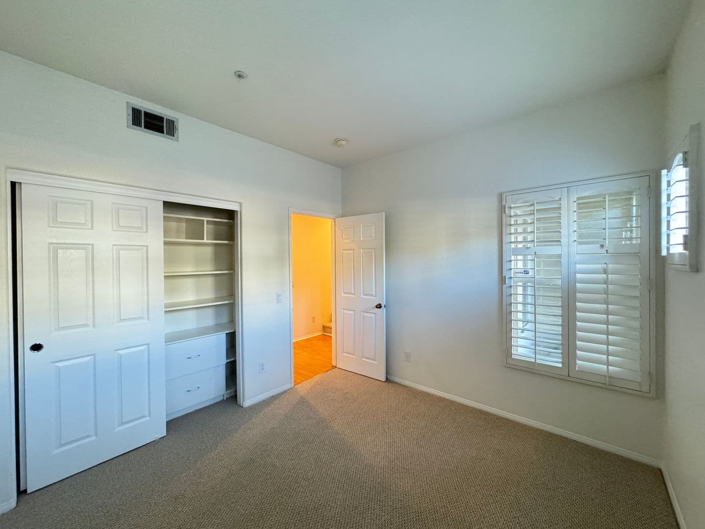 Pasadena Apartment: 616 E. Walnut Street