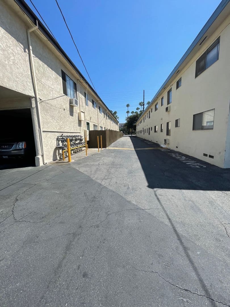 West Covina Apartment: 747 N Azusa Ave