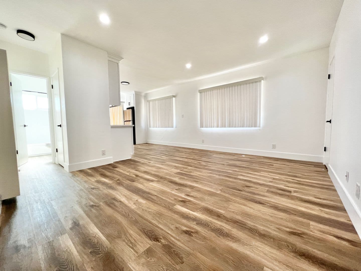 Los Angeles Apartment: 2278 W. Adams Blvd.