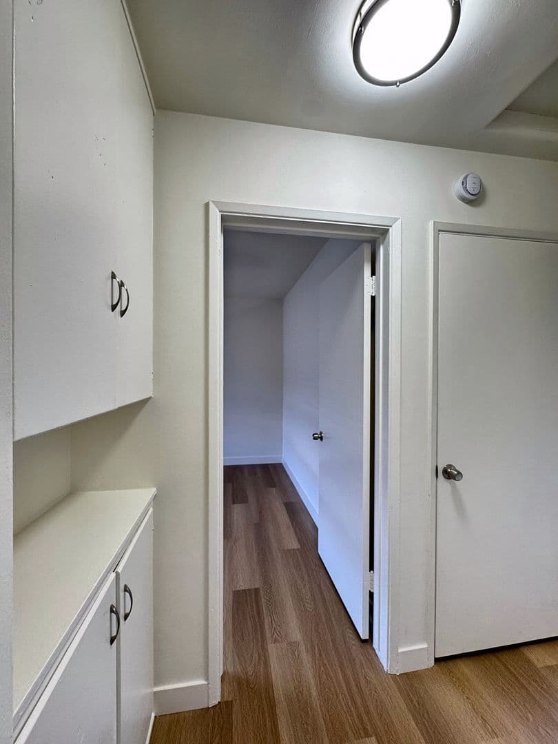 Arcadia Apartment: 441-445 S. Baldwin Ave.
