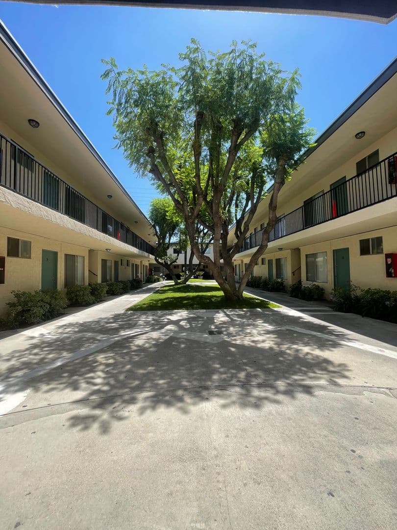 West Covina Apartment: 747 N Azusa Ave