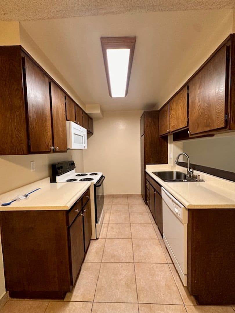 Monrovia Apartment: 115 N. Myrtle Avenue