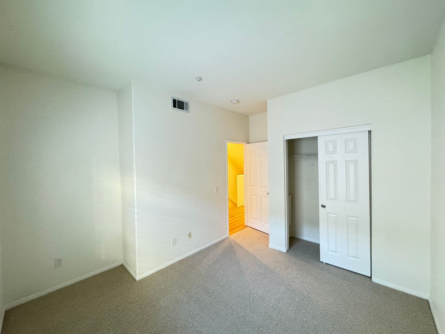 Pasadena Apartment: 616 E. Walnut Street
