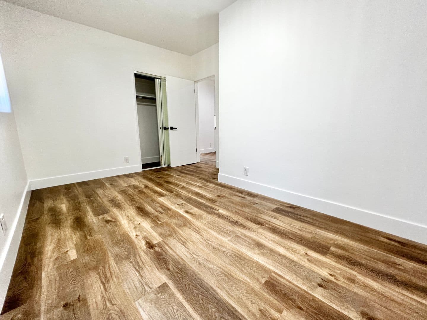 Los Angeles Apartment: 2278 W. Adams Blvd.