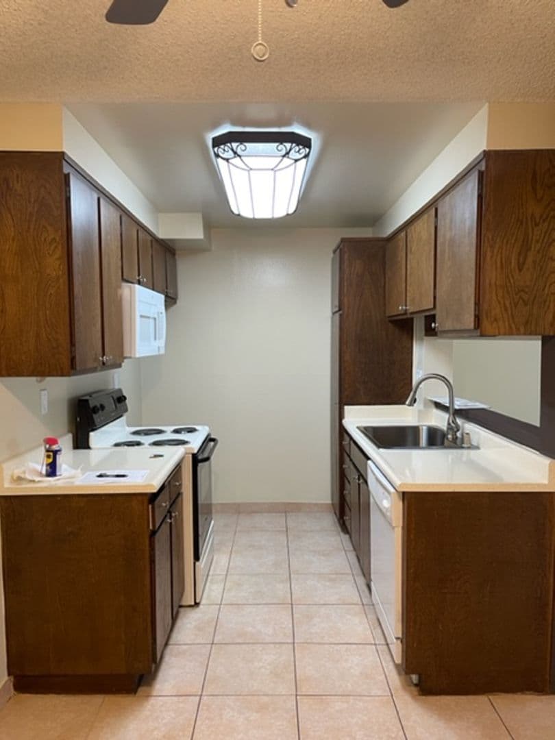 Monrovia Apartment: 115 N. Myrtle Avenue