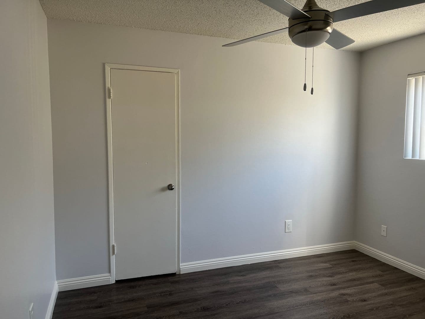 San Fernando Apartment: 650 Glenoaks Boulevard