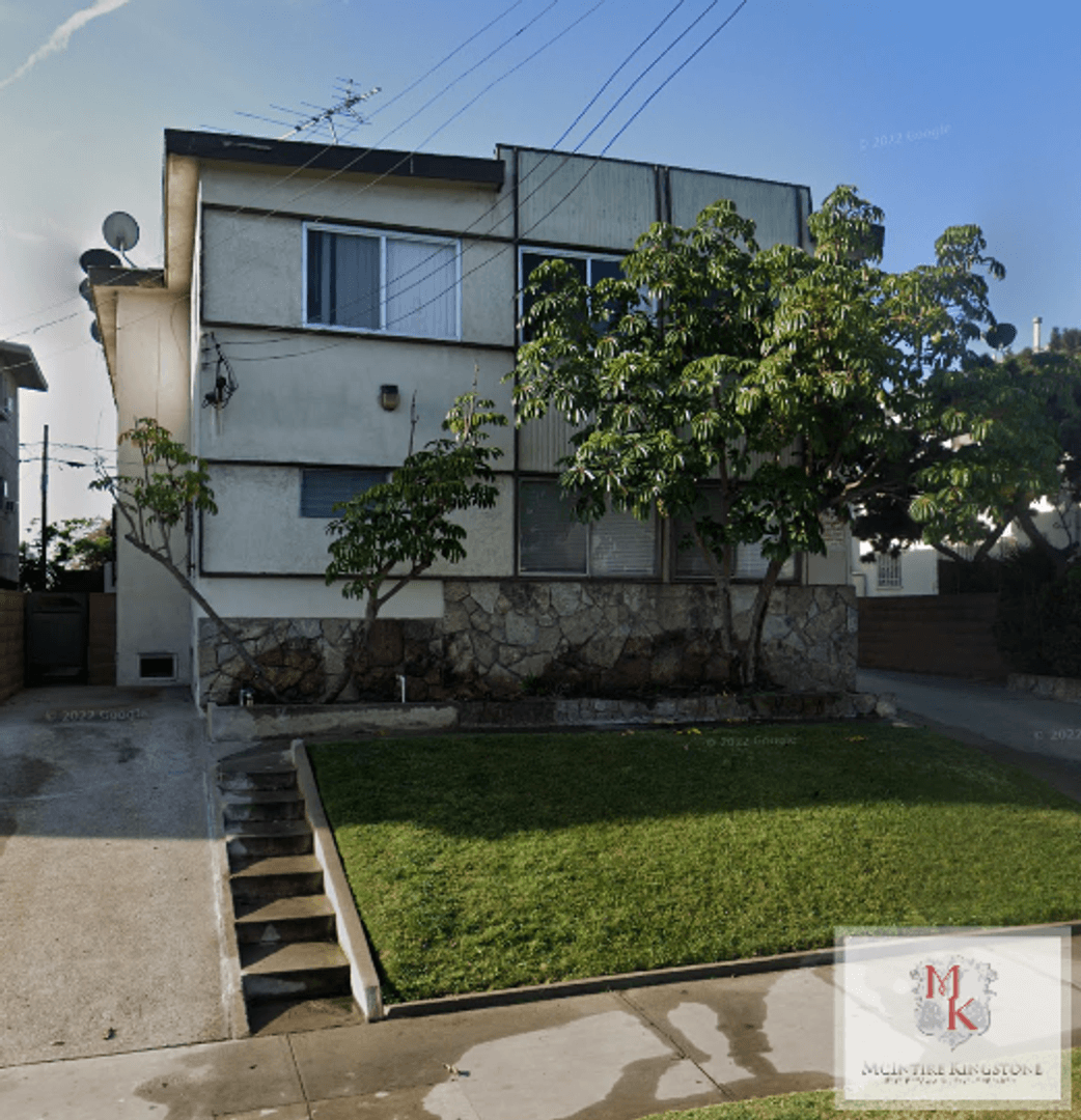 Los Angeles Apartment: 2278 W. Adams Blvd.